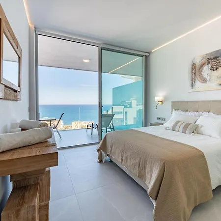 Luxury 2 Bedroom With Sea View *